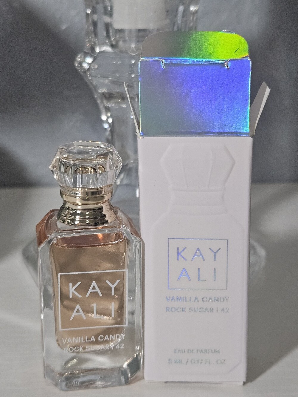 Kayali Vanilla Candy - Picture 5 of 6